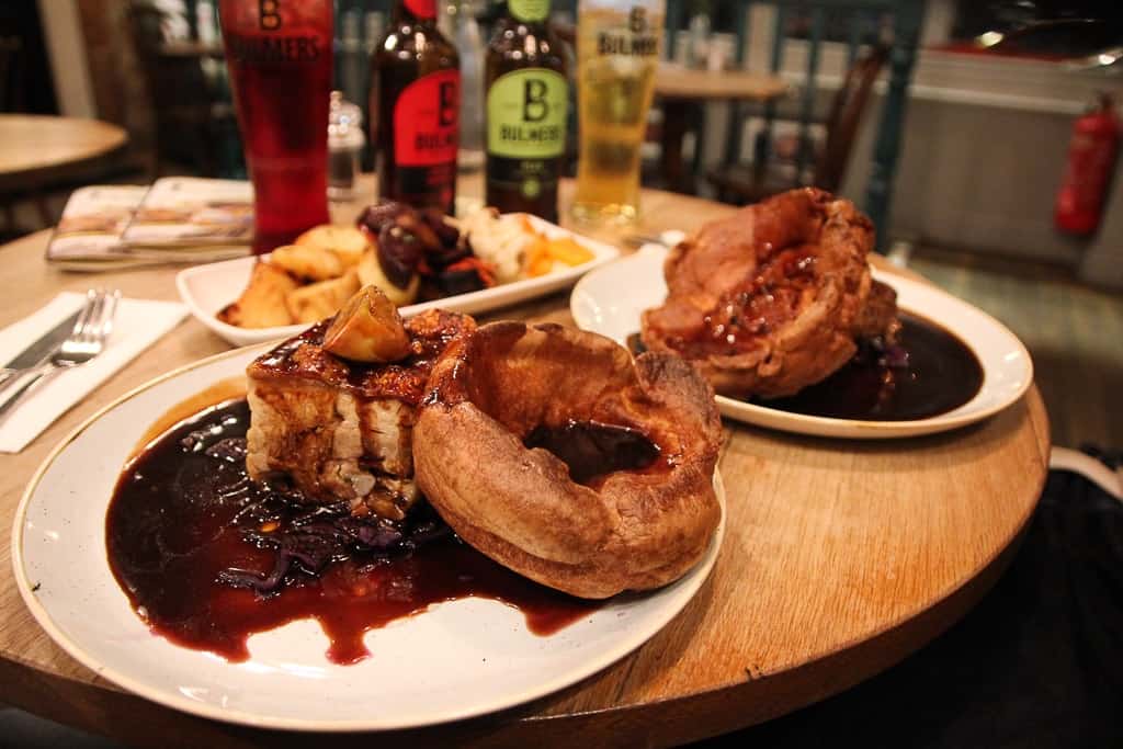 Sunday Roast is one of the food experiences to have in London