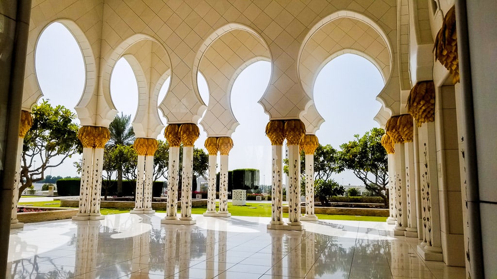 The grand columns decorating the Sheikh Zayed Grand Mosque