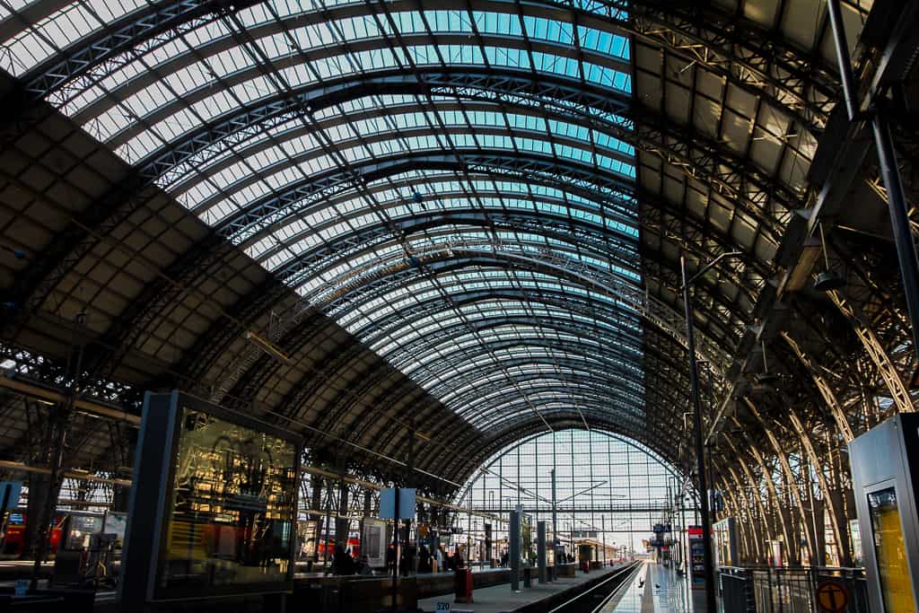 One of the tracks at Hauptbahnhof (the main station in Frankfurt) One of the tracks at Hauptbahnhof (the main station in Frankfurt)