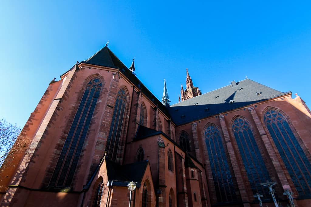 Looking up at Frankfurt Cathedral from below Looking up at Frankfurt Cathedral from below