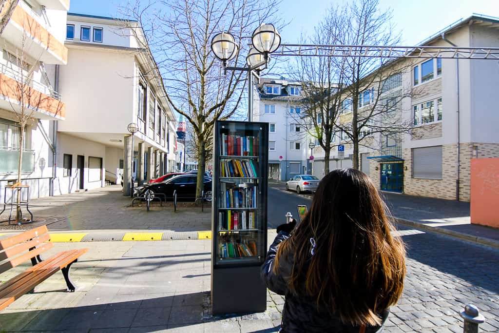 Walks around the residential areas of Frankfurt Walks around the residential areas of Frankfurt