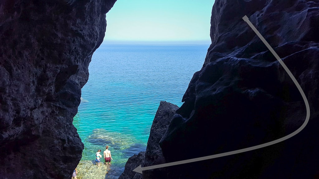 Climbing down the Tobermory Grotto Climbing down the Tobermory Grotto