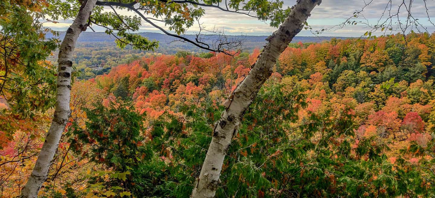 Hiking Dundas Peak