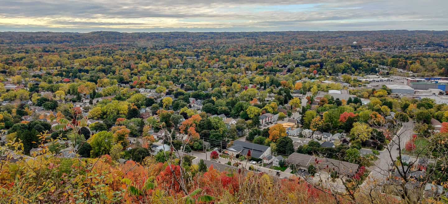 Hiking Dundas Peak