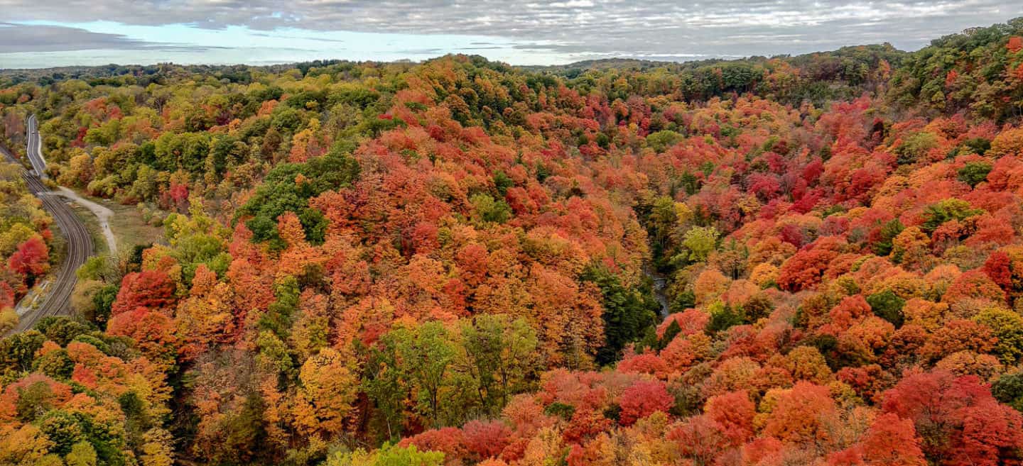 Hiking Dundas Peak