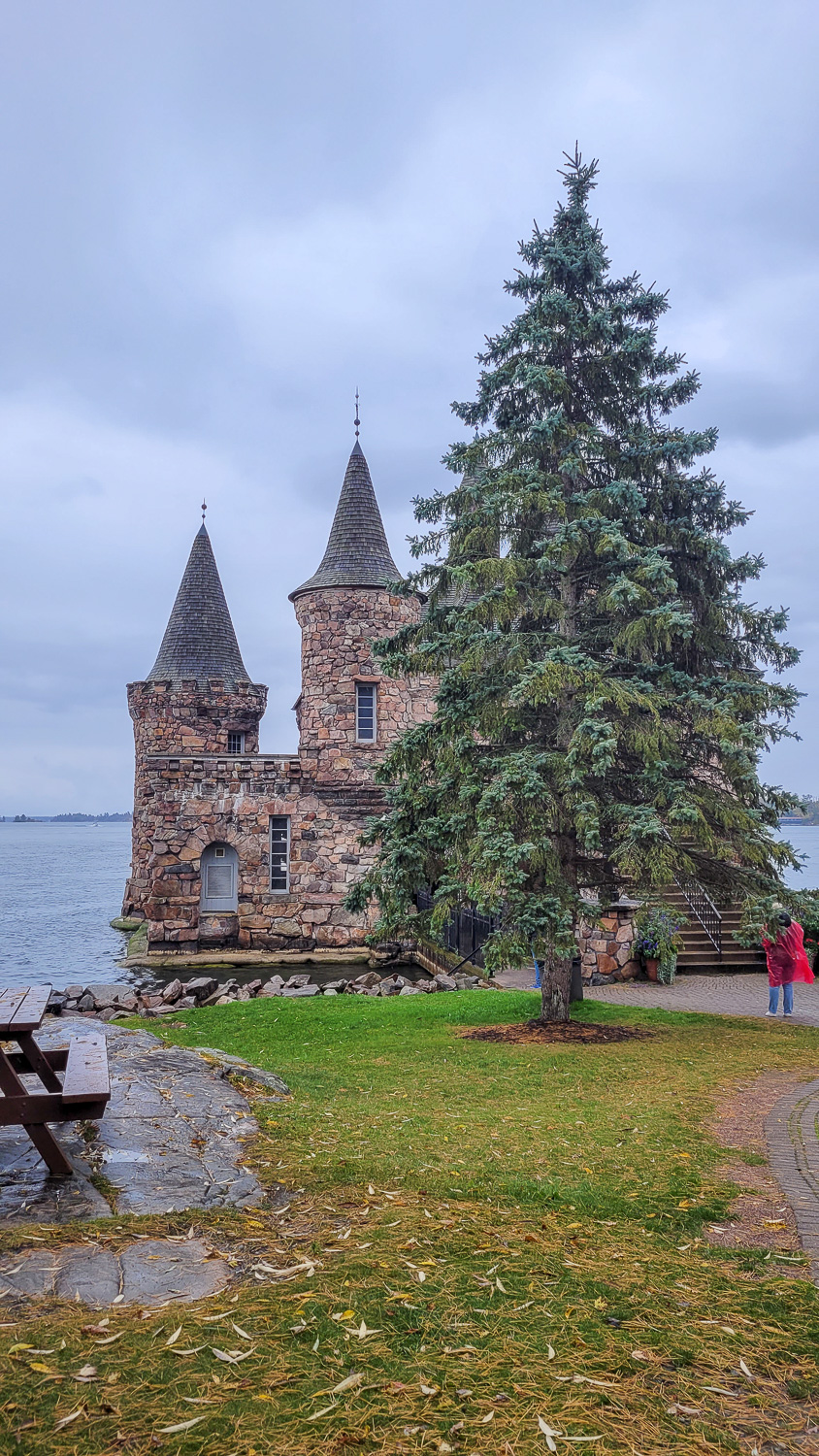 Thousand Islands is one of the day trips I recommend from Toronto